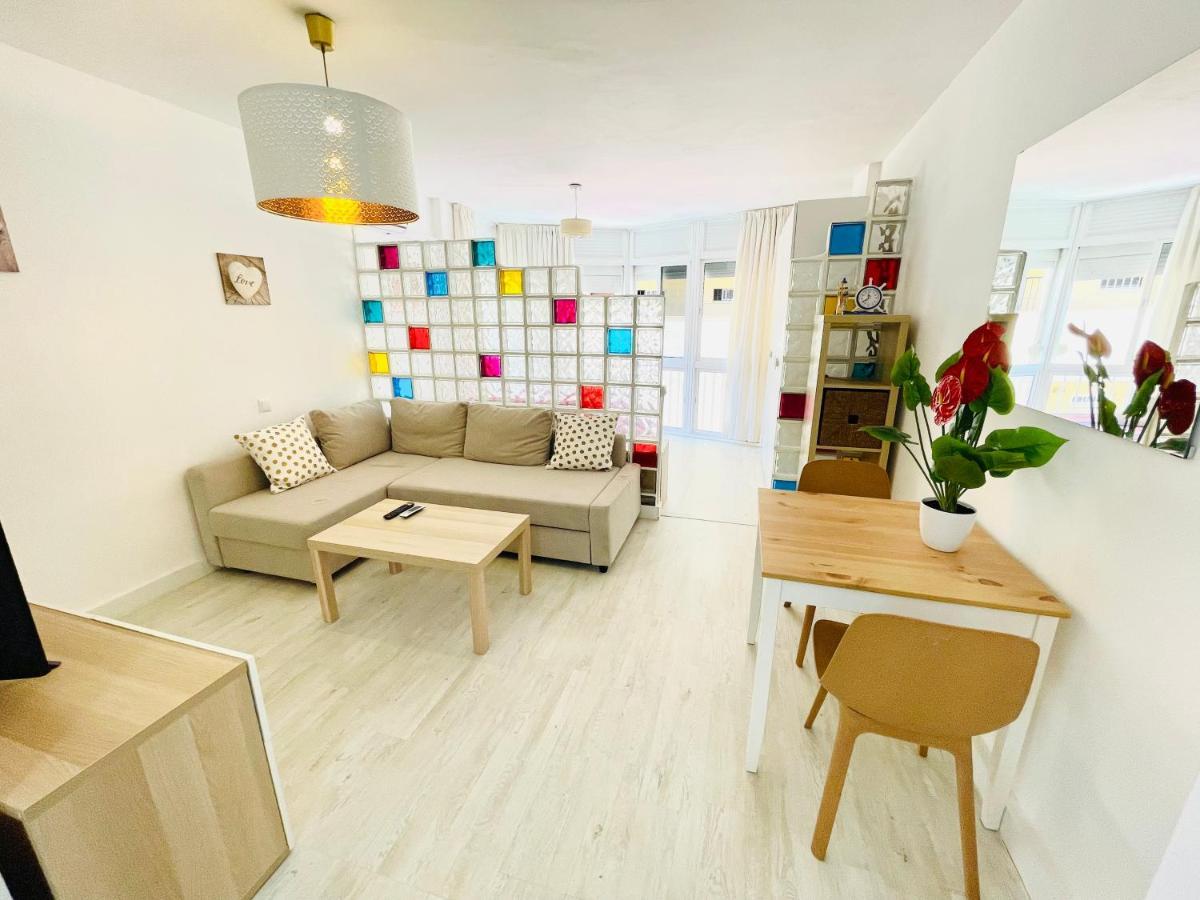 Bonito Apartamento Junto A Playa Centro ฟูเอนฮิโรลา ภายนอก รูปภาพ