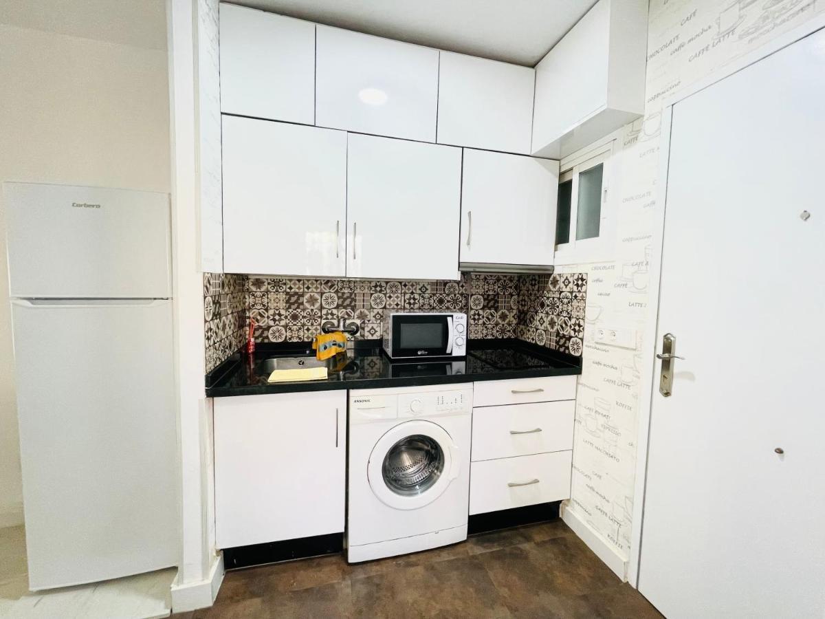 Bonito Apartamento Junto A Playa Centro ฟูเอนฮิโรลา ภายนอก รูปภาพ