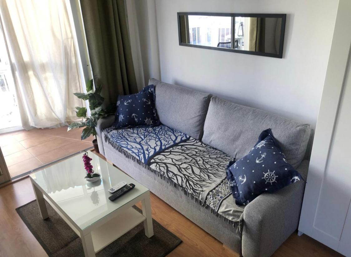 Bonito Apartamento Junto A Playa Centro ฟูเอนฮิโรลา ภายนอก รูปภาพ